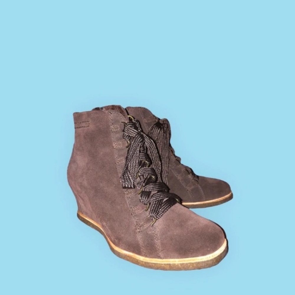 Earth Kalmar Chocolate Wedge Boots
